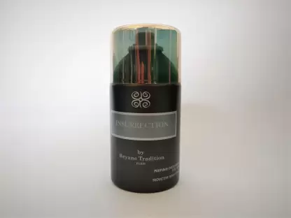 Insurrection-Pure-Deodorant-Spray-Men black 3